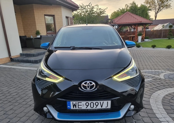 Toyota Aygo cena 38900 przebieg: 153312, rok produkcji 2018 z Przasnysz małe 352